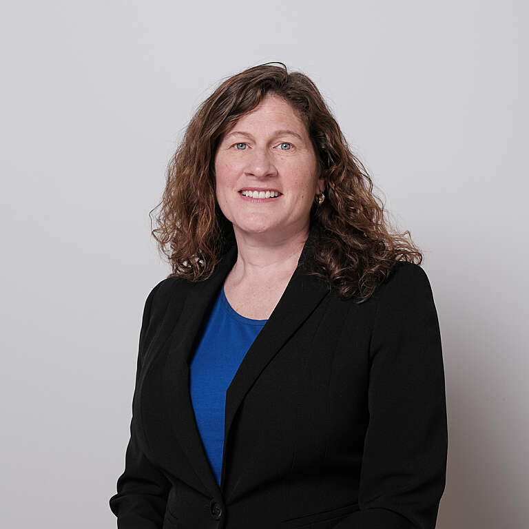 Melissa Oostmeyer Headshot